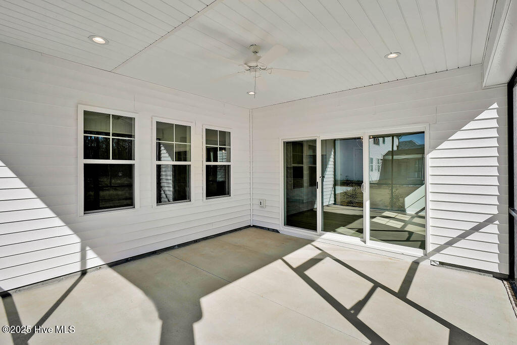 11149 Ashton Road Burgaw, NC 28425 - Photo 39 of 43 38