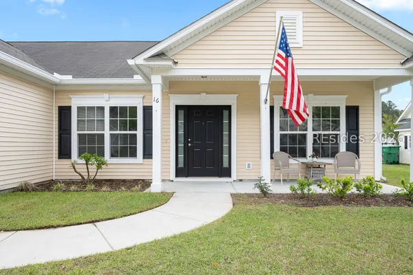 $385,000 | 16 Savannah Oak Drive, Bluffton, SC 29910