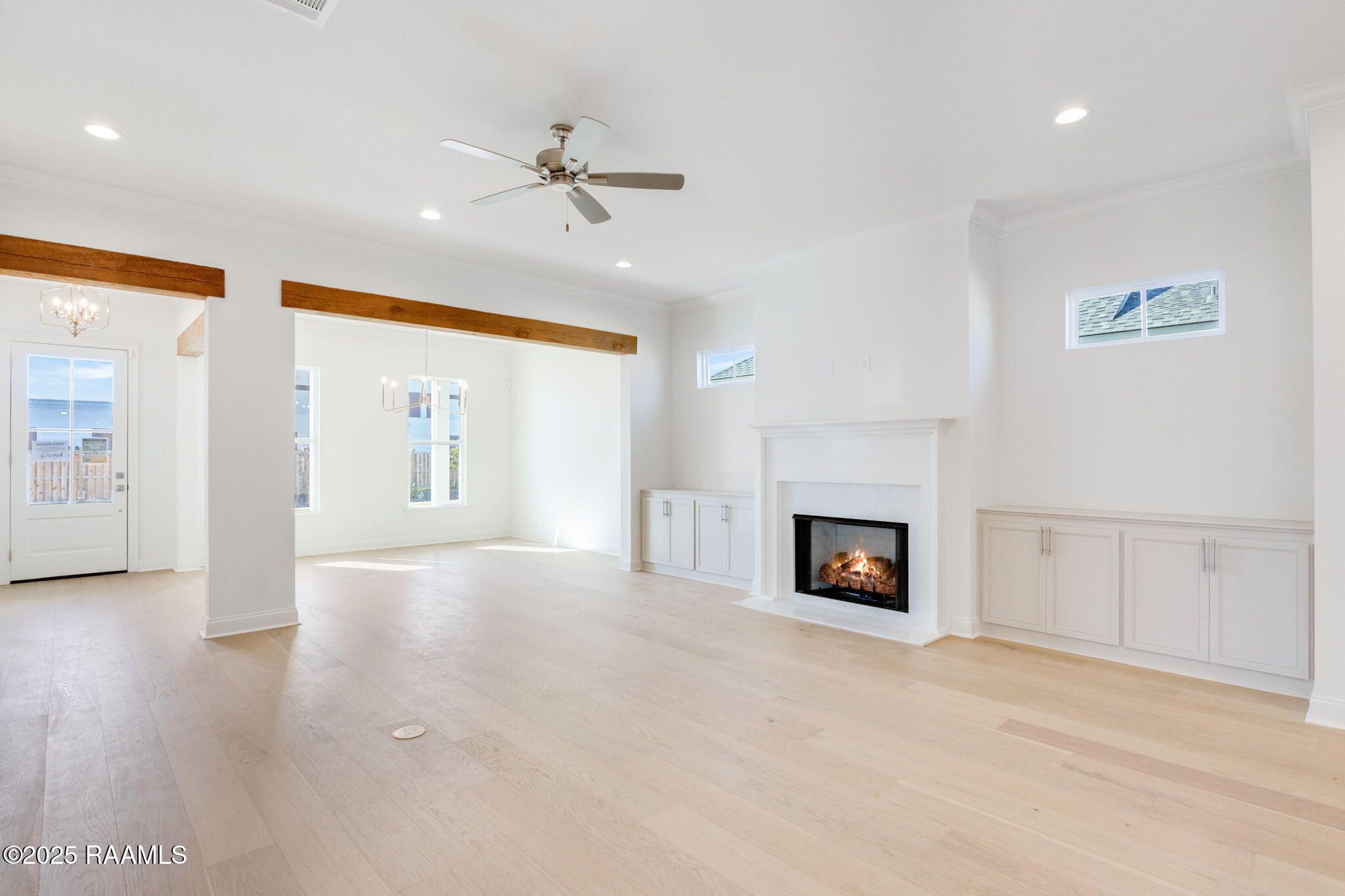 113 Appleton Lane Youngsville, LA 70592 - Photo 7 of 32 8-web-or-mls-113 Appleton Lane-8