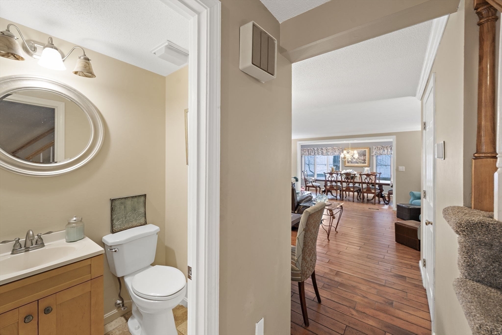 86 Abington Road, Unit 86 Danvers, MA 01923 - Photo 16 of 41