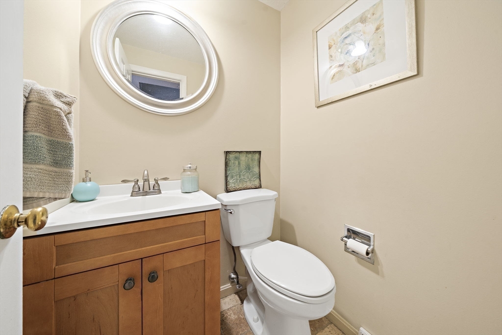 86 Abington Road, Unit 86 Danvers, MA 01923 - Photo 17 of 41