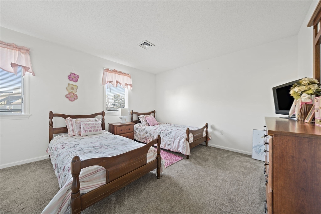 86 Abington Road, Unit 86 Danvers, MA 01923 - Photo 23 of 41