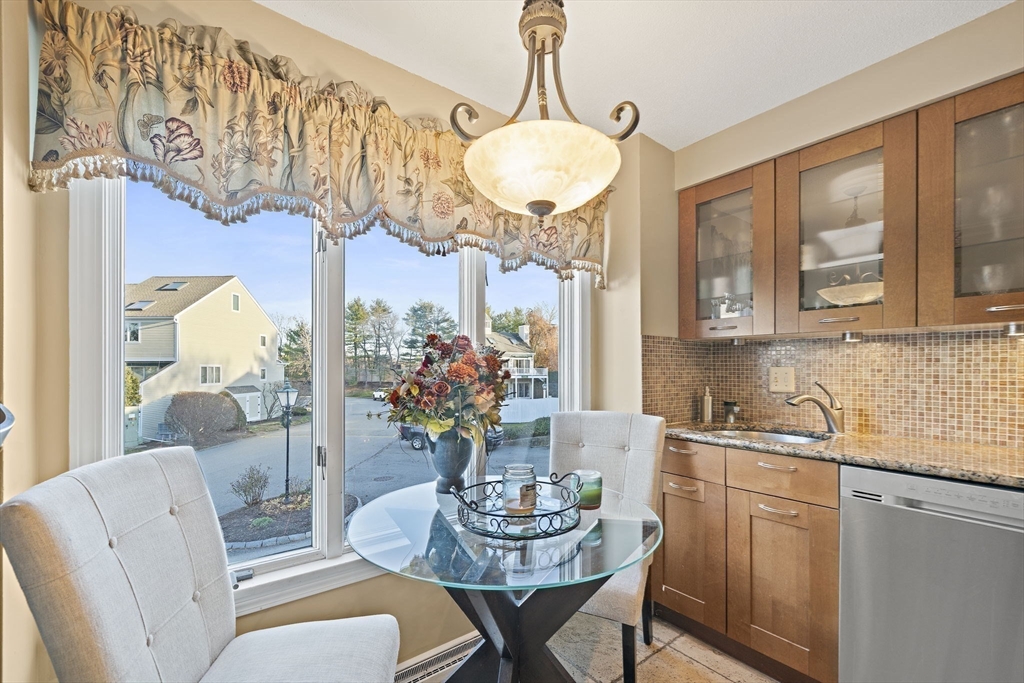 86 Abington Road, Unit 86 Danvers, MA 01923 - Photo 6 of 41