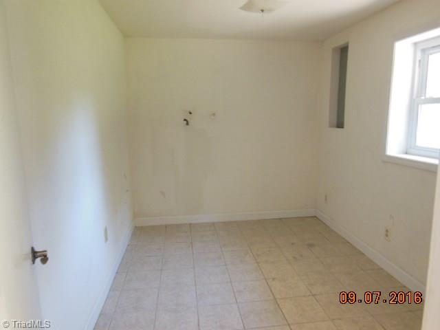 5150 High Point Road Kernersville, NC 27284 - Photo 7 of 12 Gallery Image 7