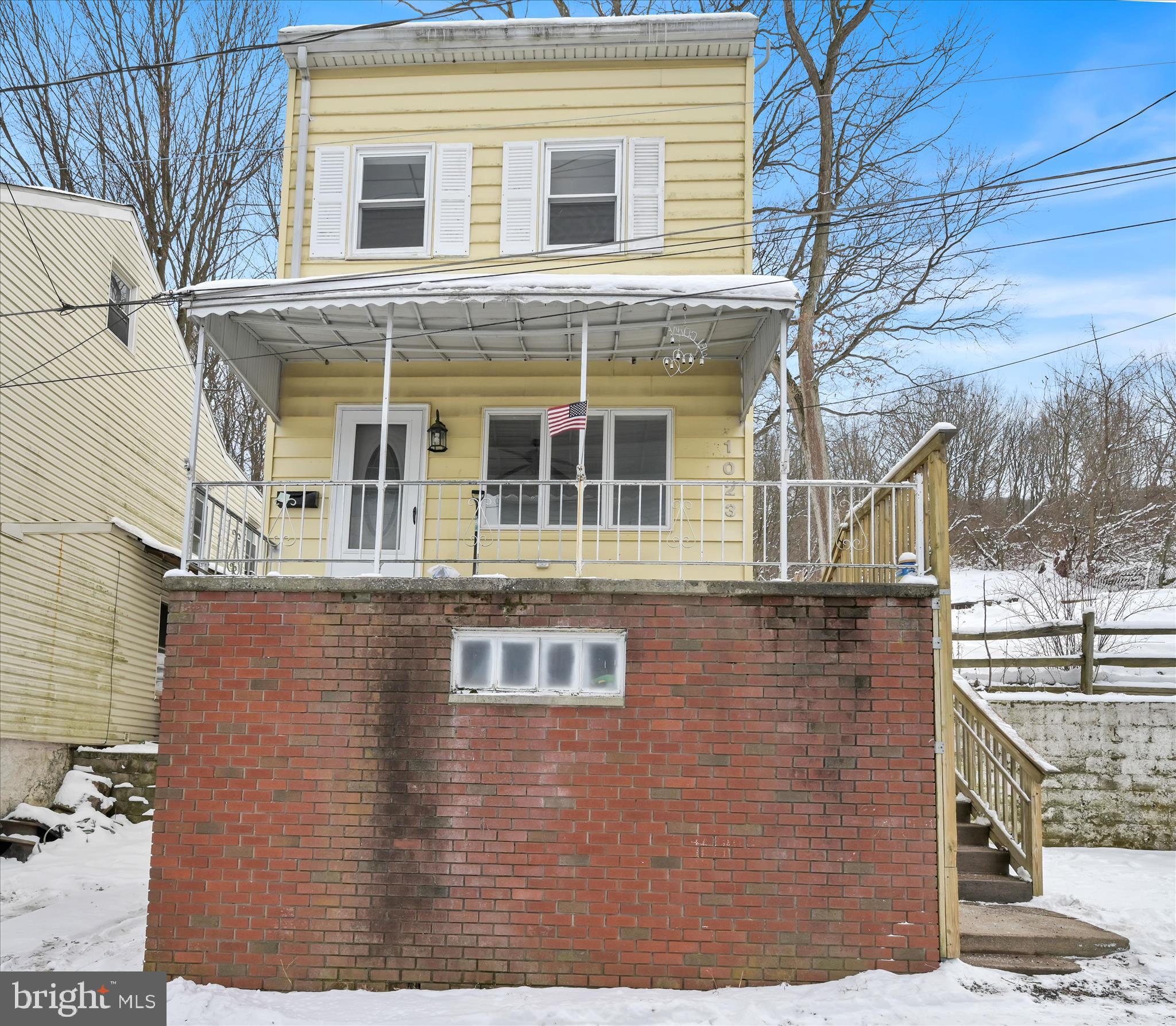 1023 Schuylkill Avenue Pottsville, PA 17901 - Photo 3 of 26 Exterior Front