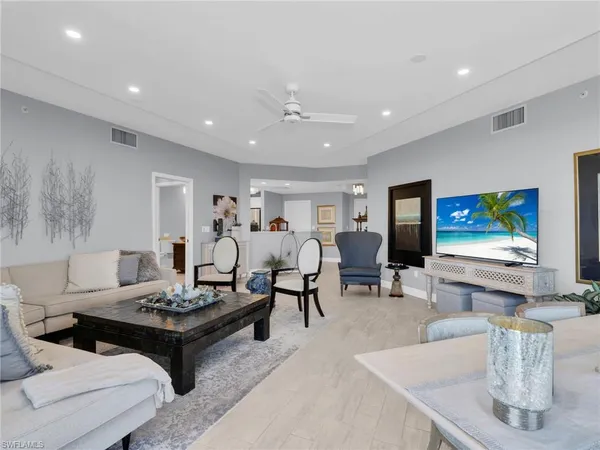 $775,000 | 1001 Arbor Lake Drive, Unit 507, Naples, FL 34110