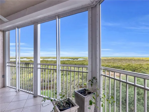 $775,000 | 1001 Arbor Lake Drive, Unit 507, Naples, FL 34110