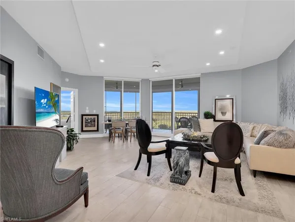 $775,000 | 1001 Arbor Lake Drive, Unit 507, Naples, FL 34110