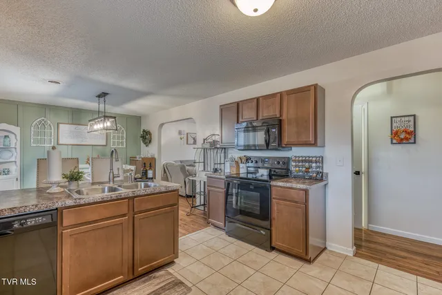 $399,900 | 2309 Fox Meadows Circle, Bluff City, TN 37618