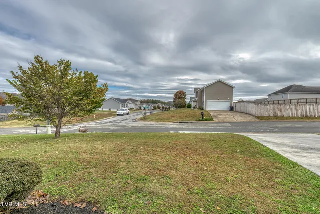 $399,900 | 2309 Fox Meadows Circle, Bluff City, TN 37618