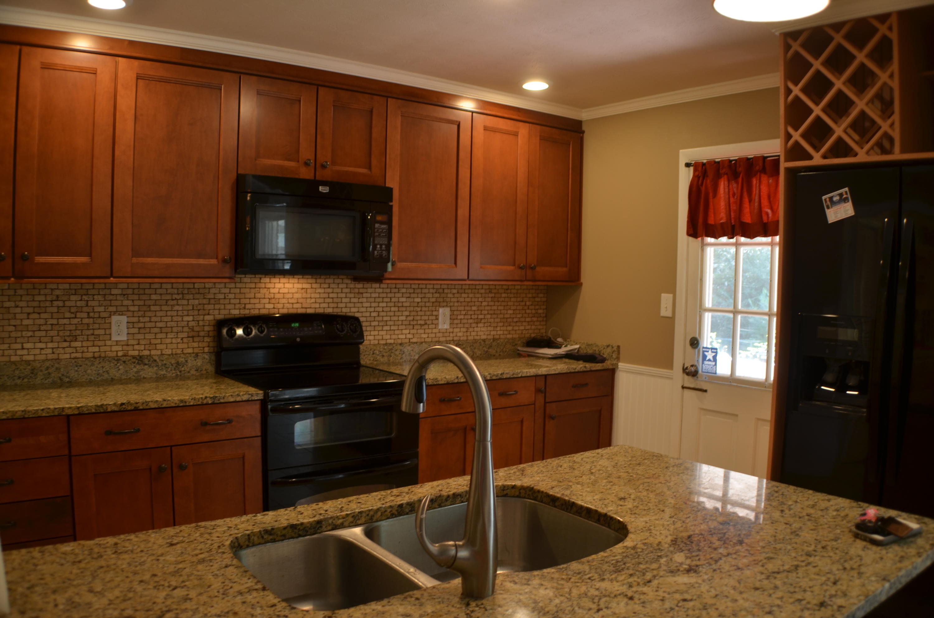 106 Baker Lane Oak Ridge, TN 37830 - Photo 2 of 20 Kitchen