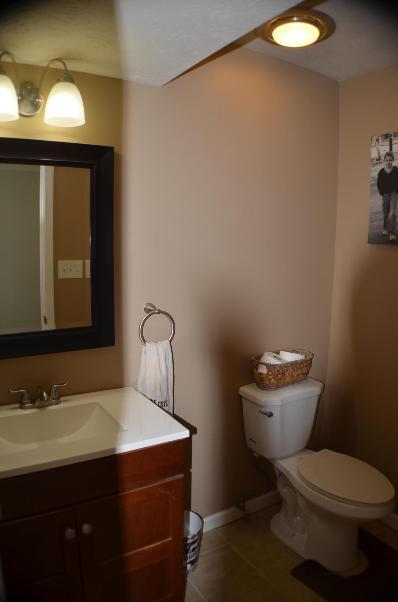 106 Baker Lane Oak Ridge, TN 37830 - Photo 11 of 20 Half bath
