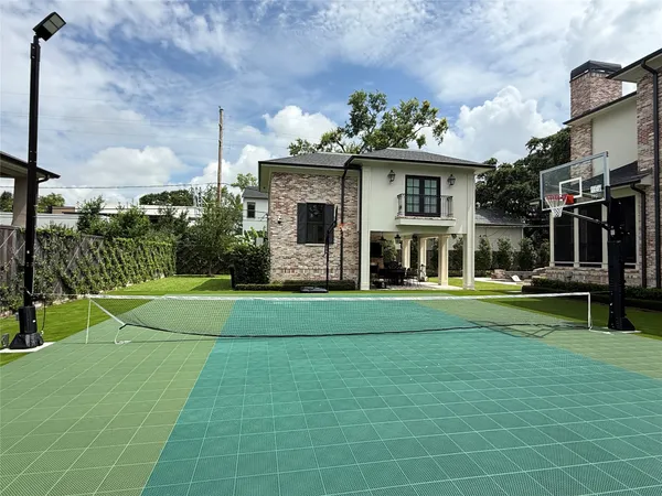 $2,200 | 2506 Blue Bonnet Boulevard, Houston, TX 77030