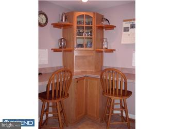 152 Ridge Boulevard Brookhaven, PA 19015 - Photo 6 of 12 Kitchen