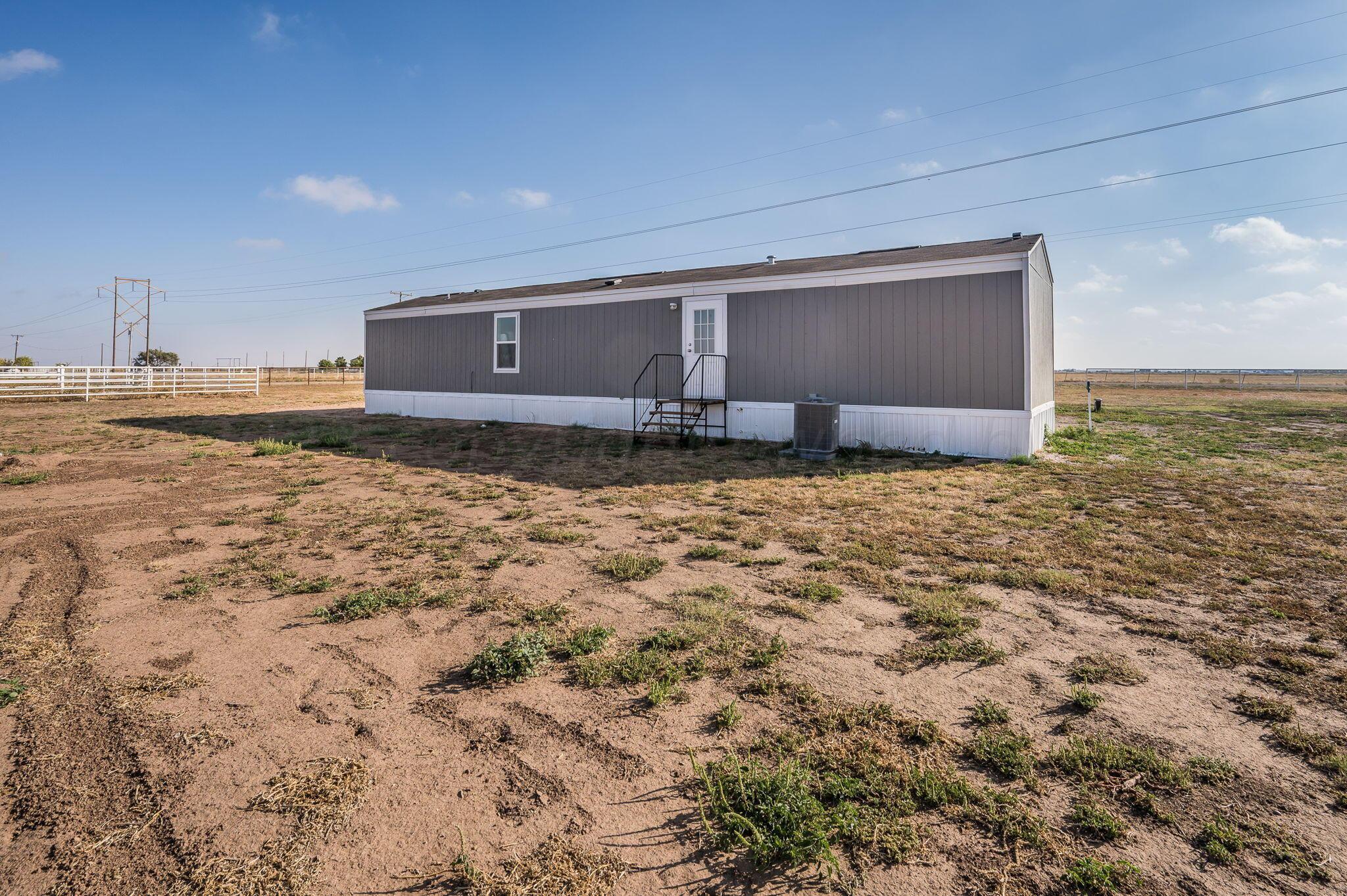 8300 South Blessen Road Amarillo, TX 79119 - Photo 20 of 32 Back Yard-2