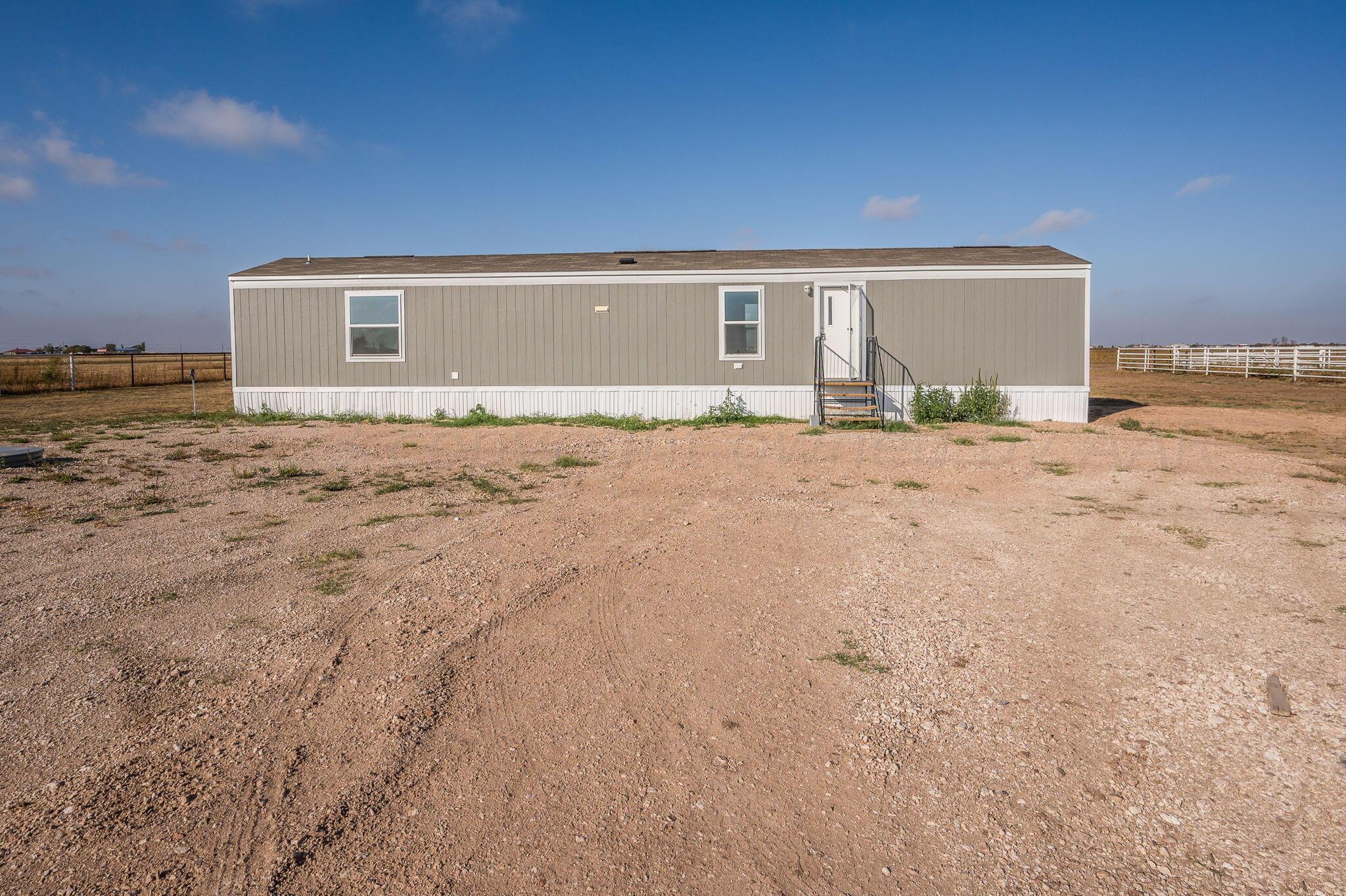 8300 South Blessen Road Amarillo, TX 79119 - Photo 5 of 32 Front