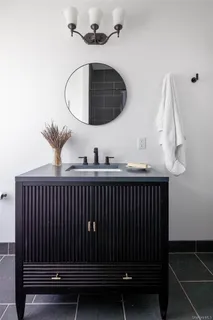 $3,850,000 | 105 Waterview Drive, Southold, NY 11971