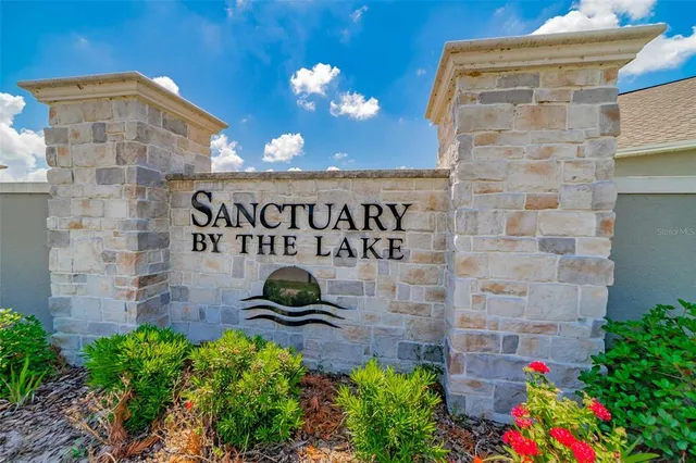 $495,000 | 570 Sanctuary Boulevard, Winter Haven, FL 33881