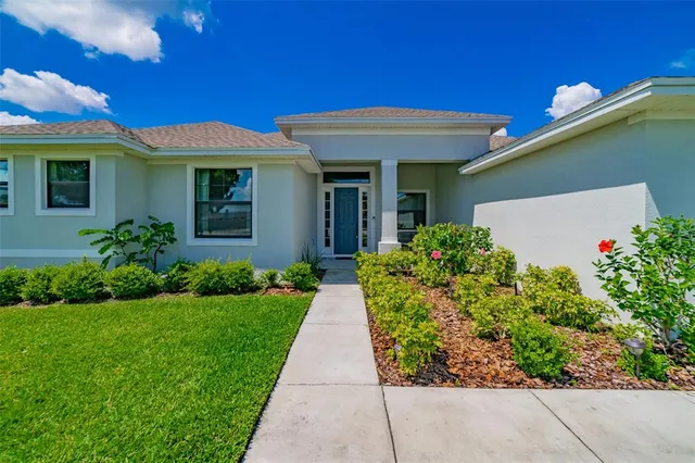 $495,000 | 570 Sanctuary Boulevard, Winter Haven, FL 33881