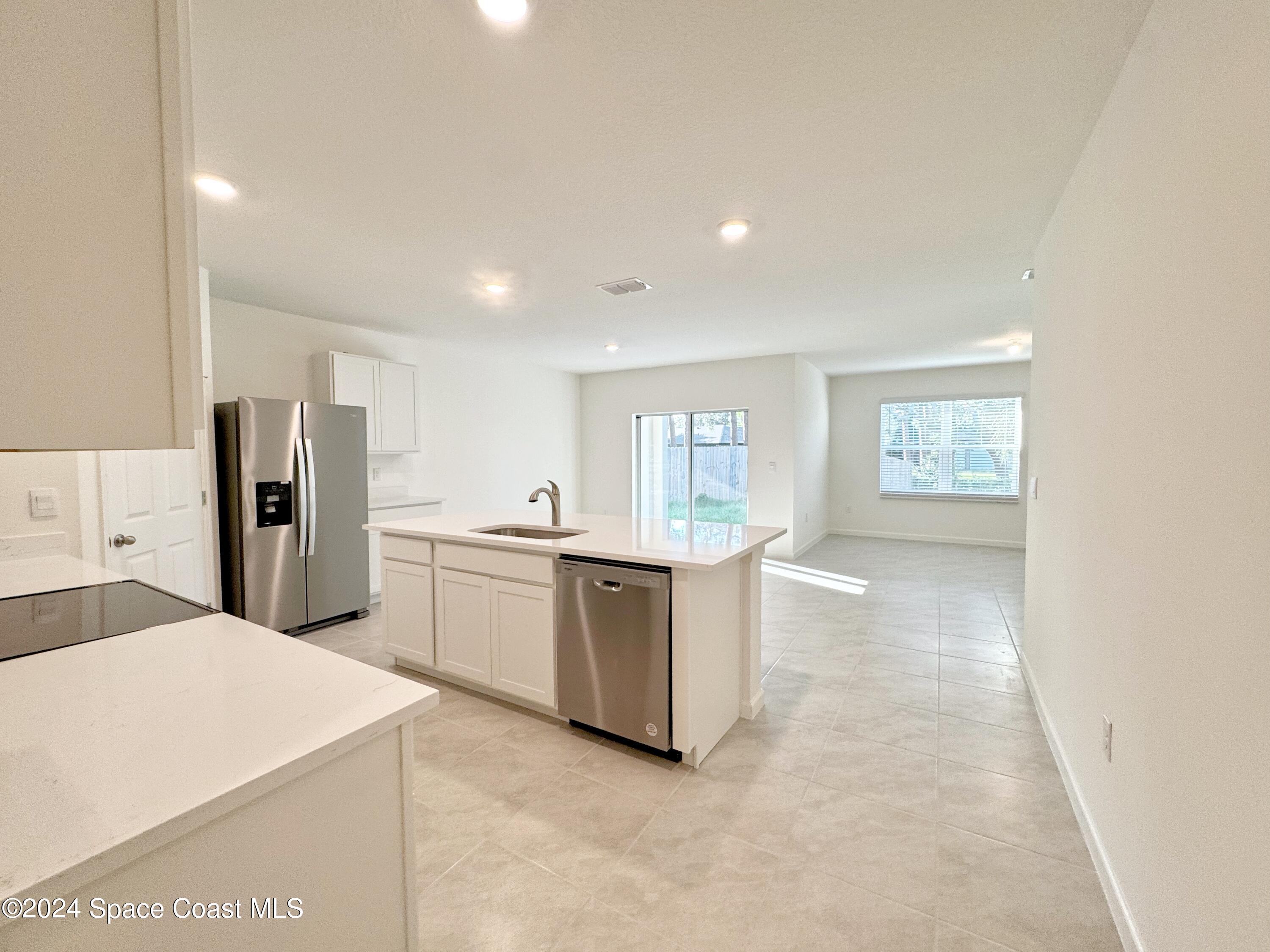 541 Koutnik Road Southeast Palm Bay, FL 32909 - Photo 9 of 46 541 Koutnik-9