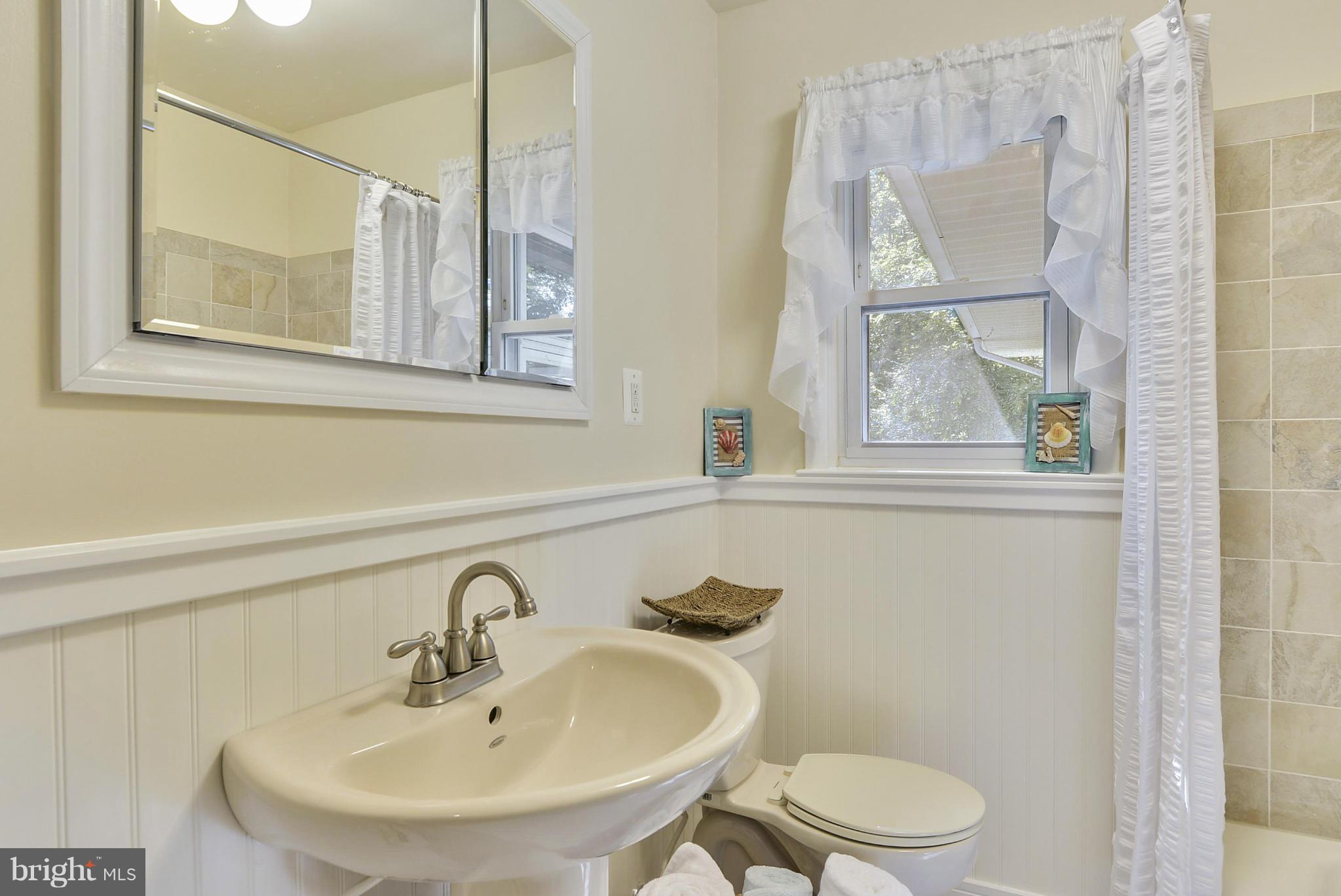 7918 Belgaro Road Laurel, MD 20723 - Photo 5 of 30 Bath (Master)