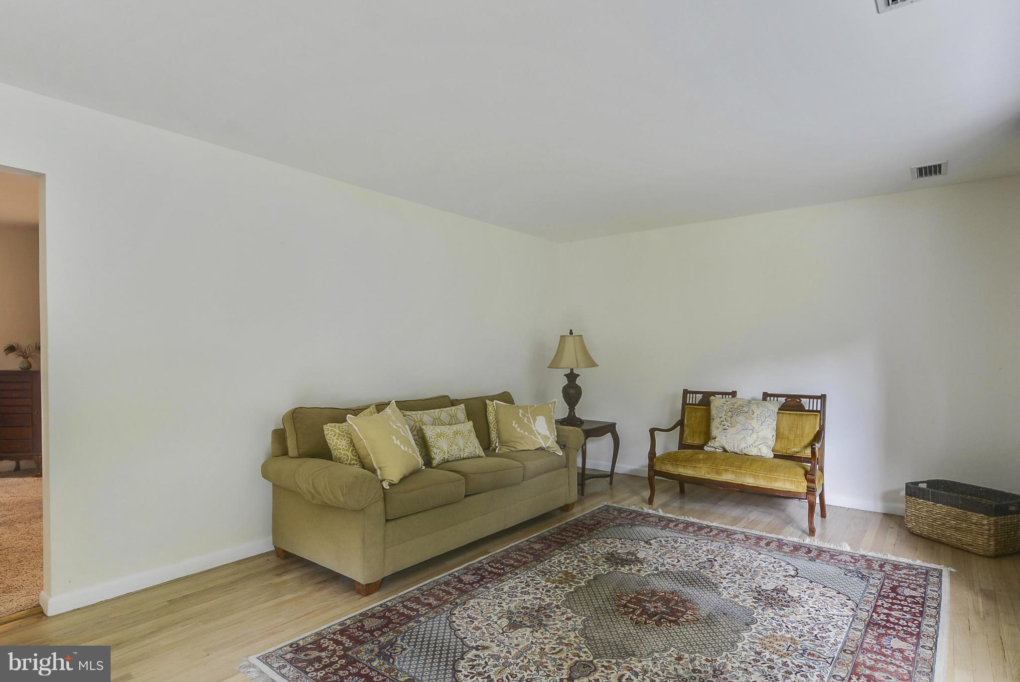 7918 Belgaro Road Laurel, MD 20723 - Photo 8 of 30 Living Room