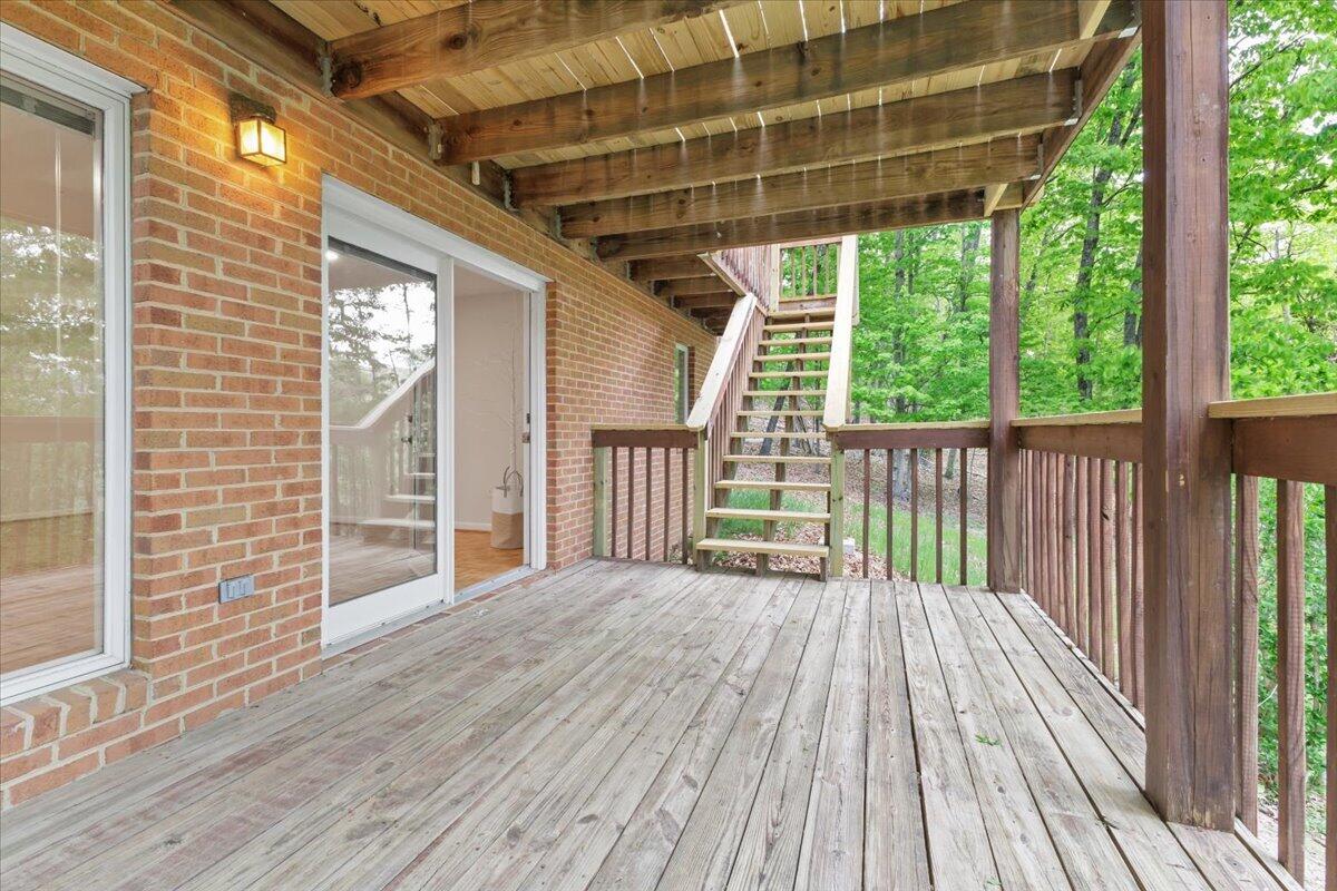 5751 Cox Hopkins Road Roanoke, VA 24014 - Photo 33 of 48 Lower Deck