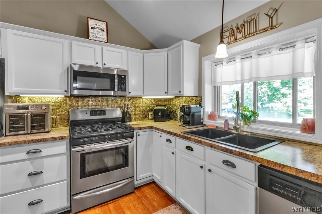 1713 Grover Road East Aurora, NY 14052 - Photo 27 of 50