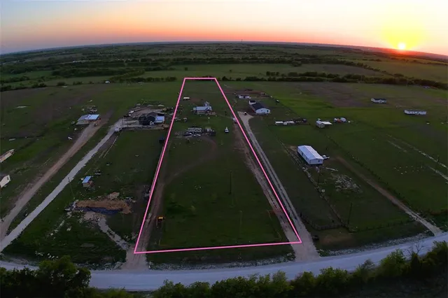 $325,000 | 199 Hill County Road 4434, Itasca, TX 76055