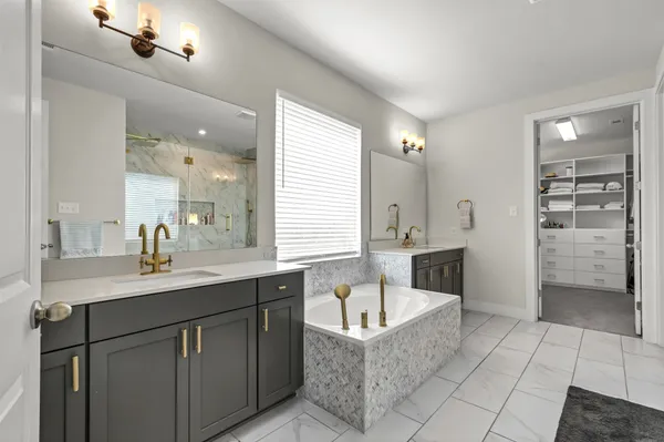 $3,500 | 209 Azalea Spg Road, Liberty Hill, TX 78642