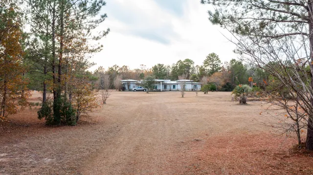 $995,000 | 280 Royalegates Court, Cross, SC 29436