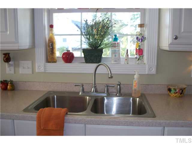 196 Bayside Road Dunn, NC 28334 - Photo 4 of 24 Gallery Image 4