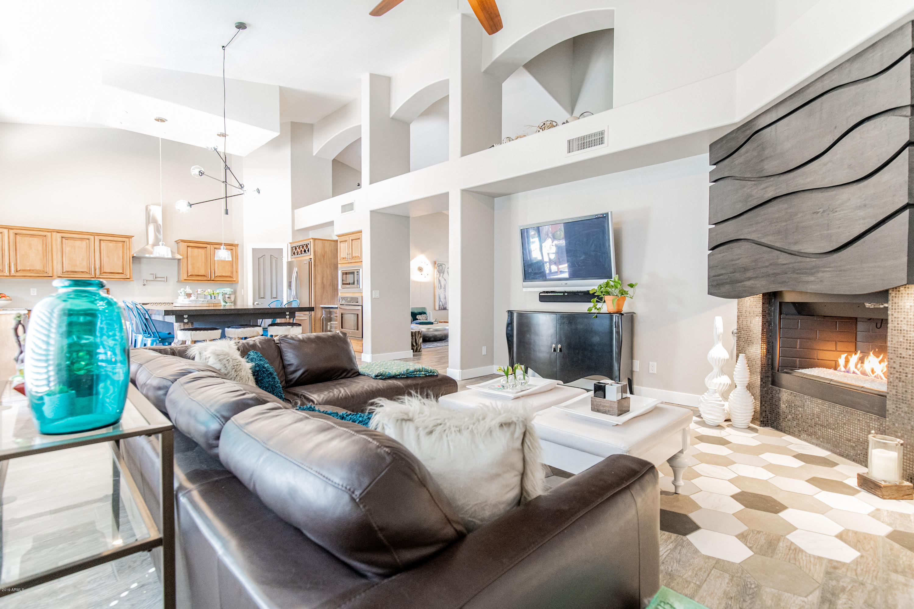 4505 East Swilling Road Phoenix, AZ 85050 - Photo 15 of 40 Gas fireplace