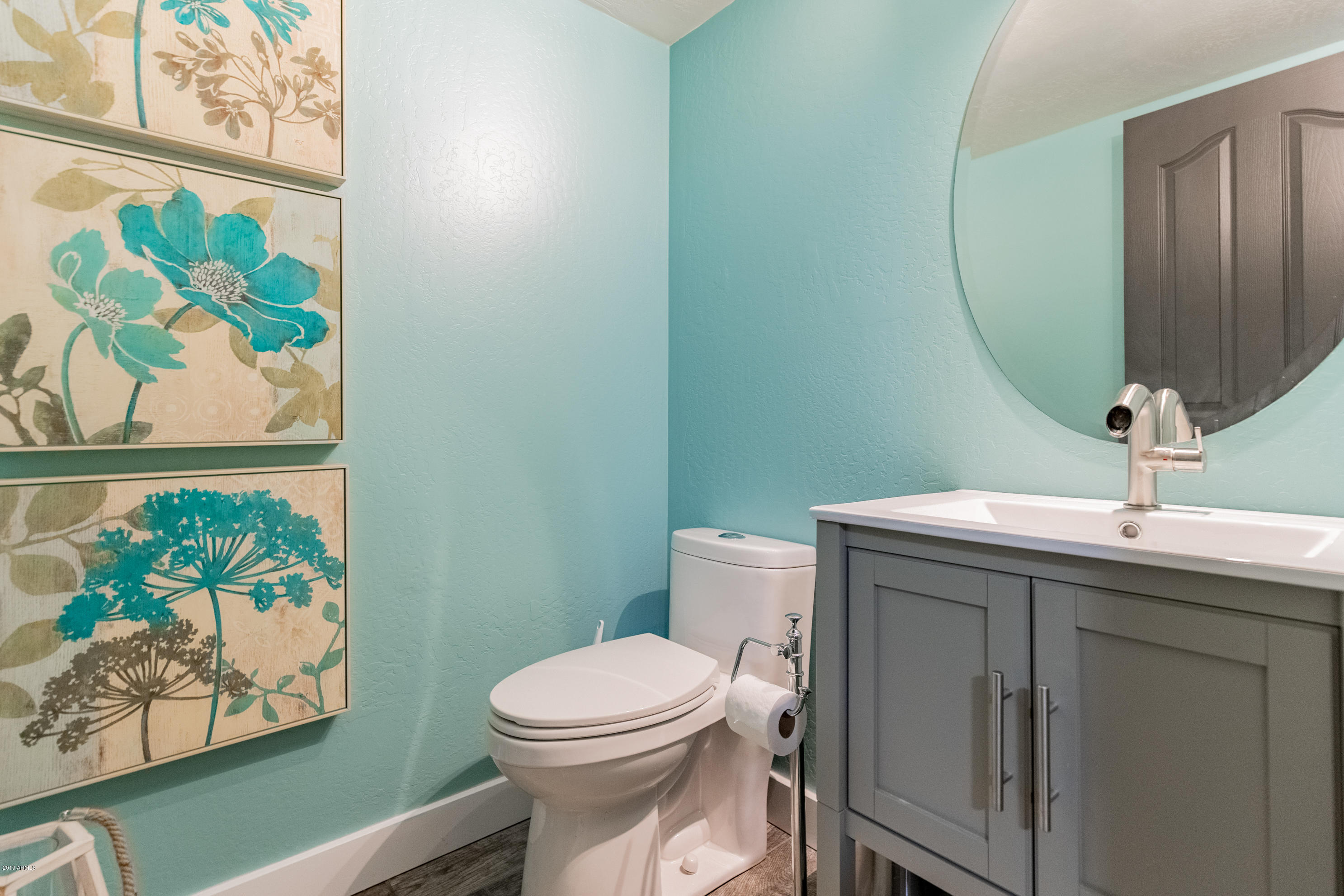 4505 East Swilling Road Phoenix, AZ 85050 - Photo 19 of 40 Powder room