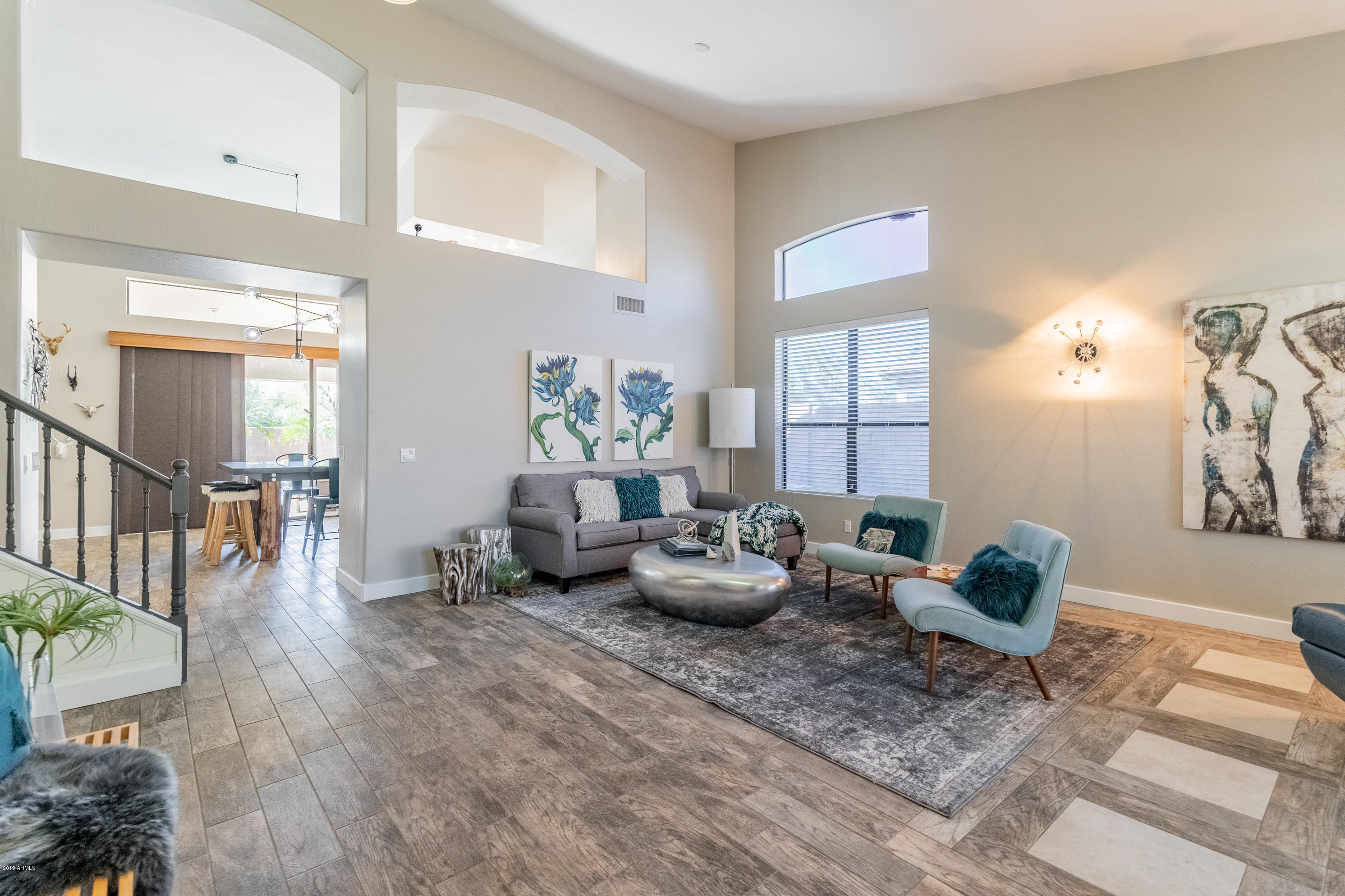 4505 East Swilling Road Phoenix, AZ 85050 - Photo 7 of 40 Living room