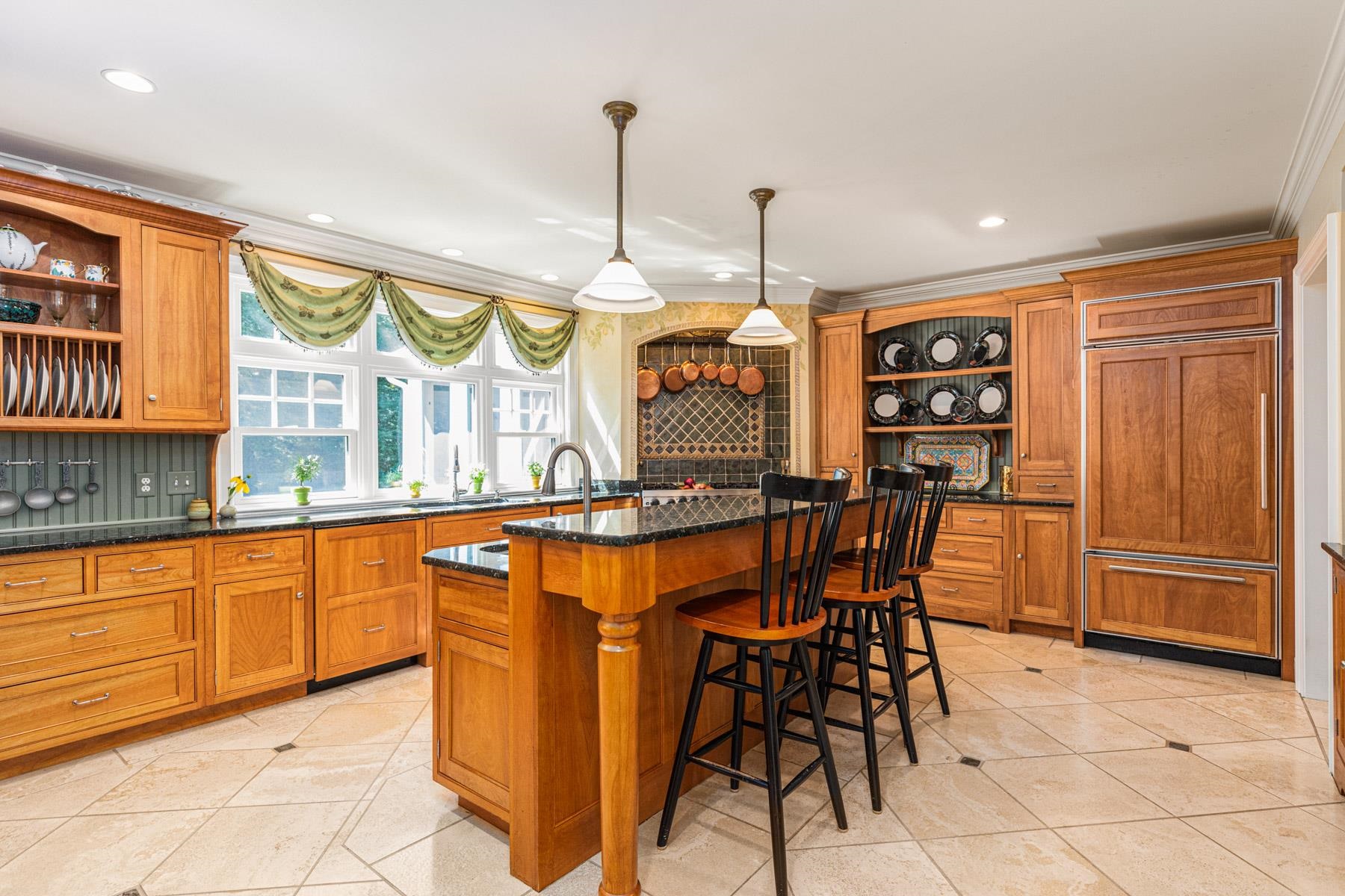 27 Country Farm Road Stratham, NH 03885 - Photo 4 of 40