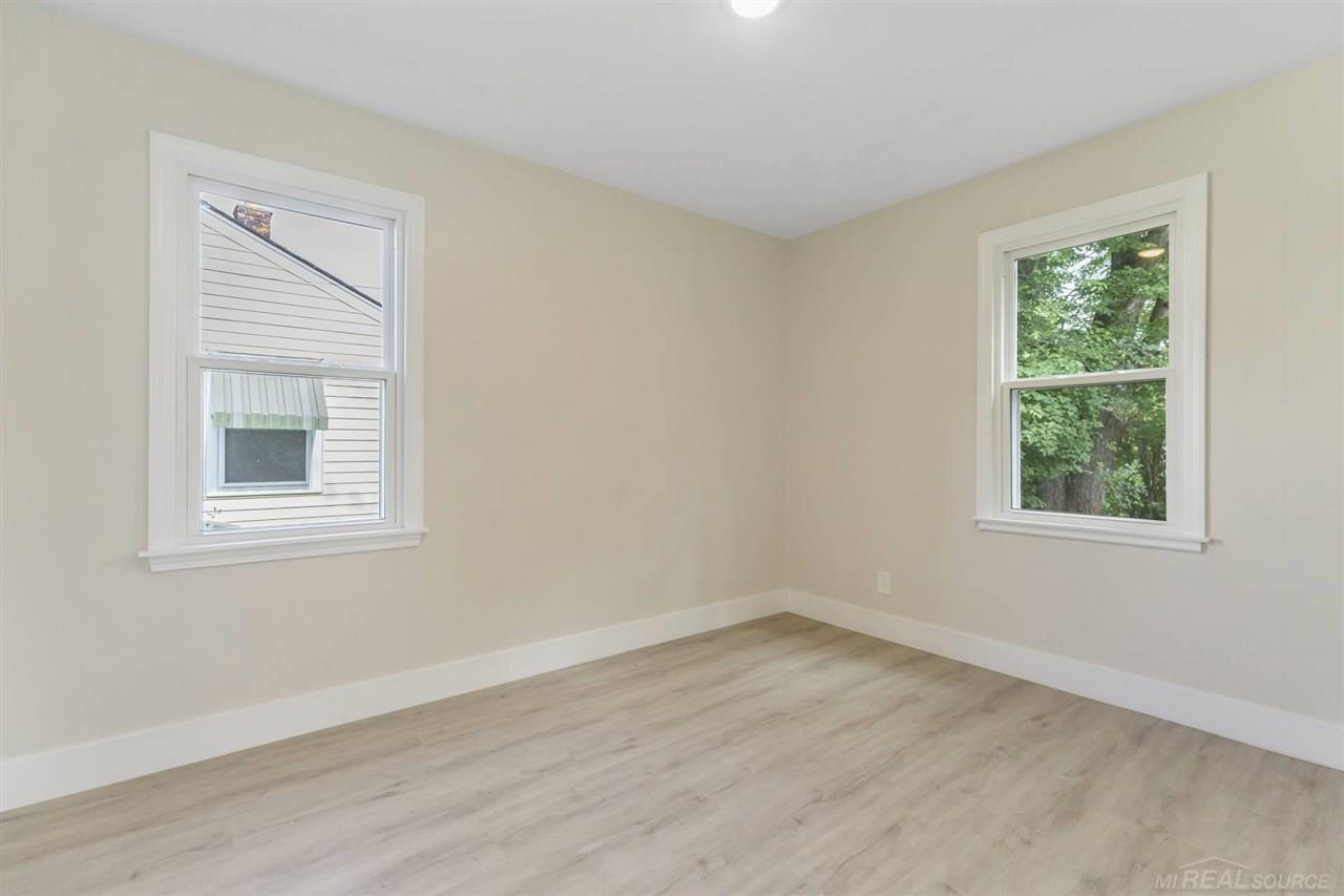 18196 Twelve Mile Road Roseville, MI 48066 - Photo 13 of 19