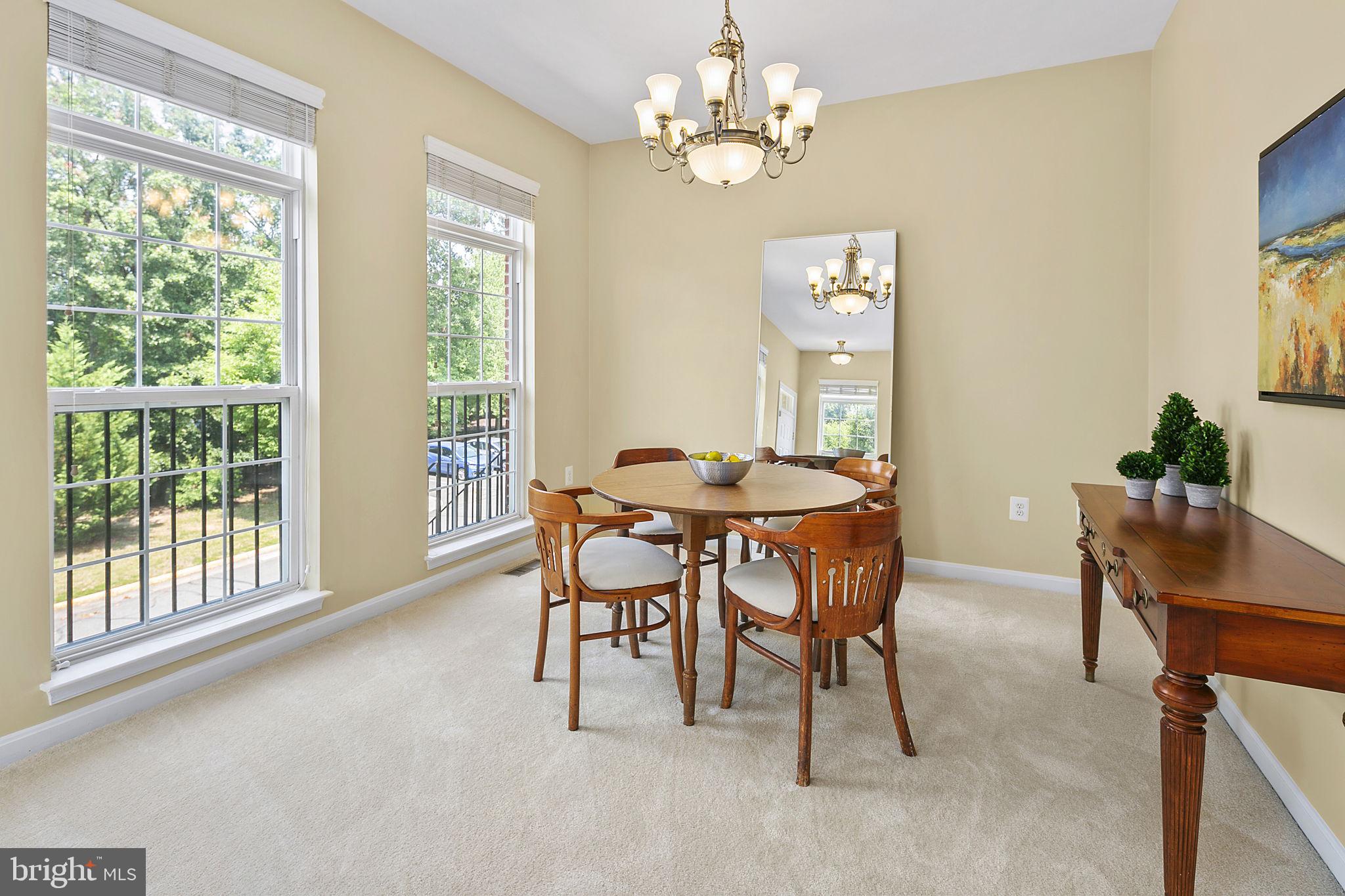 8535 Wyngate Manor Court Alexandria, VA 22309 - Photo 2 of 22