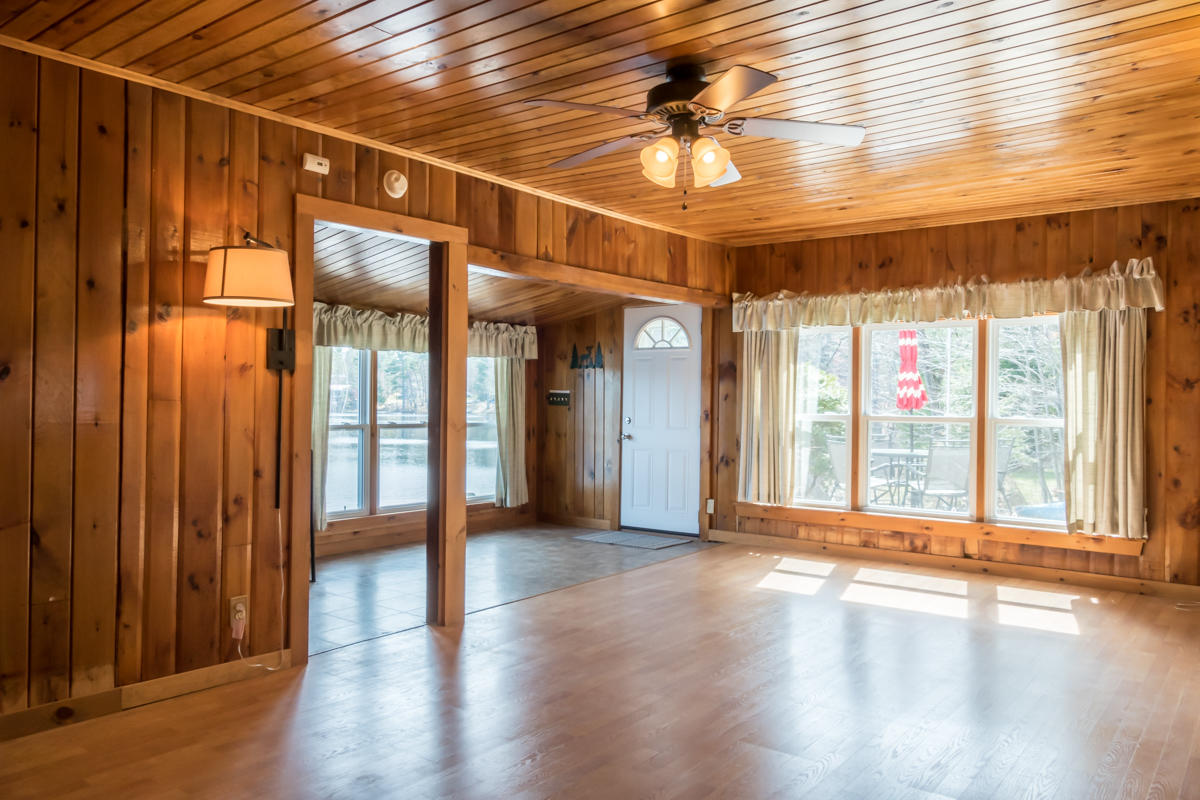 51 Inlet Point Road Raymond, ME 04071 - Photo 9 of 40 9-Living Room1