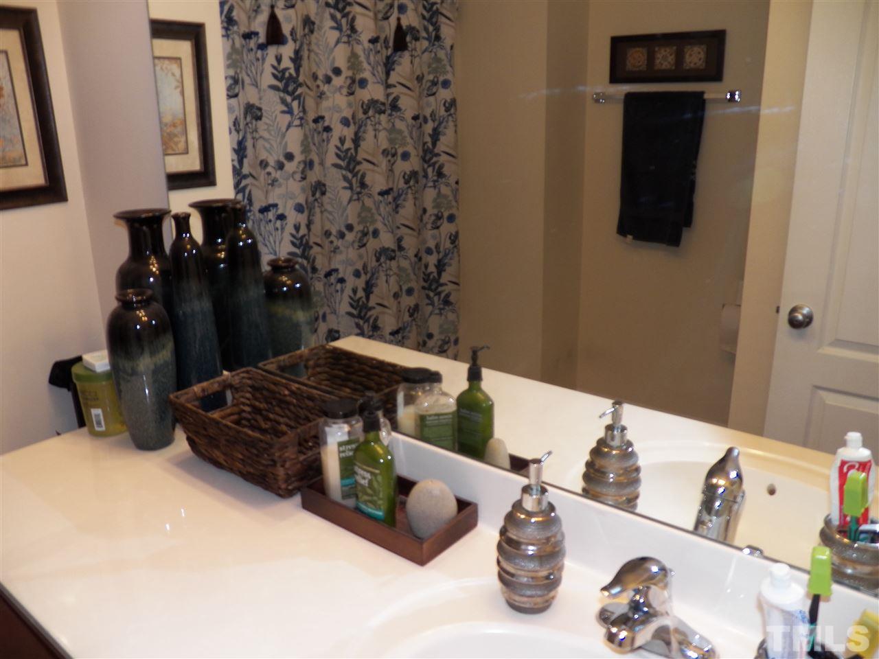 2631 Dutch Grove Circle Raleigh, NC 27610 - Photo 17 of 22