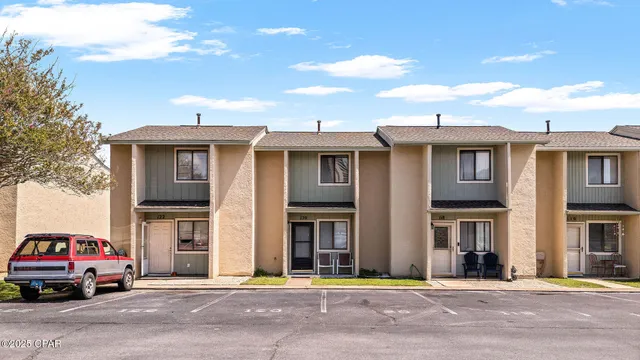 $2,000 | 120 Bonnie Lane, Panama City Beach, FL 32407