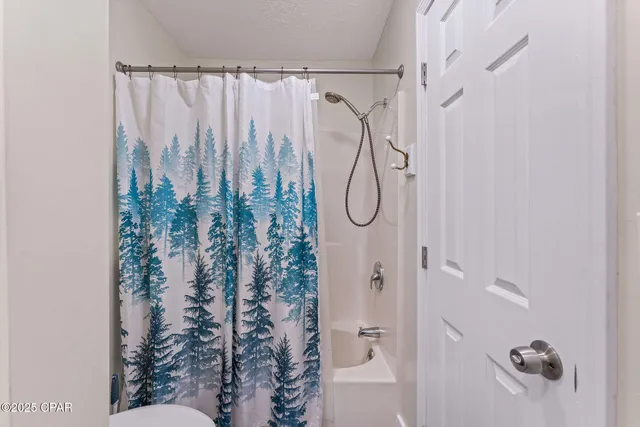 $2,000 | 120 Bonnie Lane, Panama City Beach, FL 32407