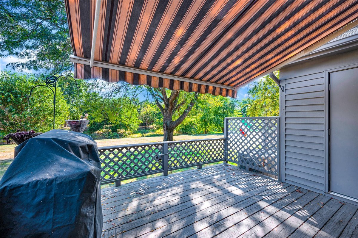 1509 Fort Jesse Road, Unit 13 Normal, IL 61761 - Photo 28 of 30 a view of a backyard