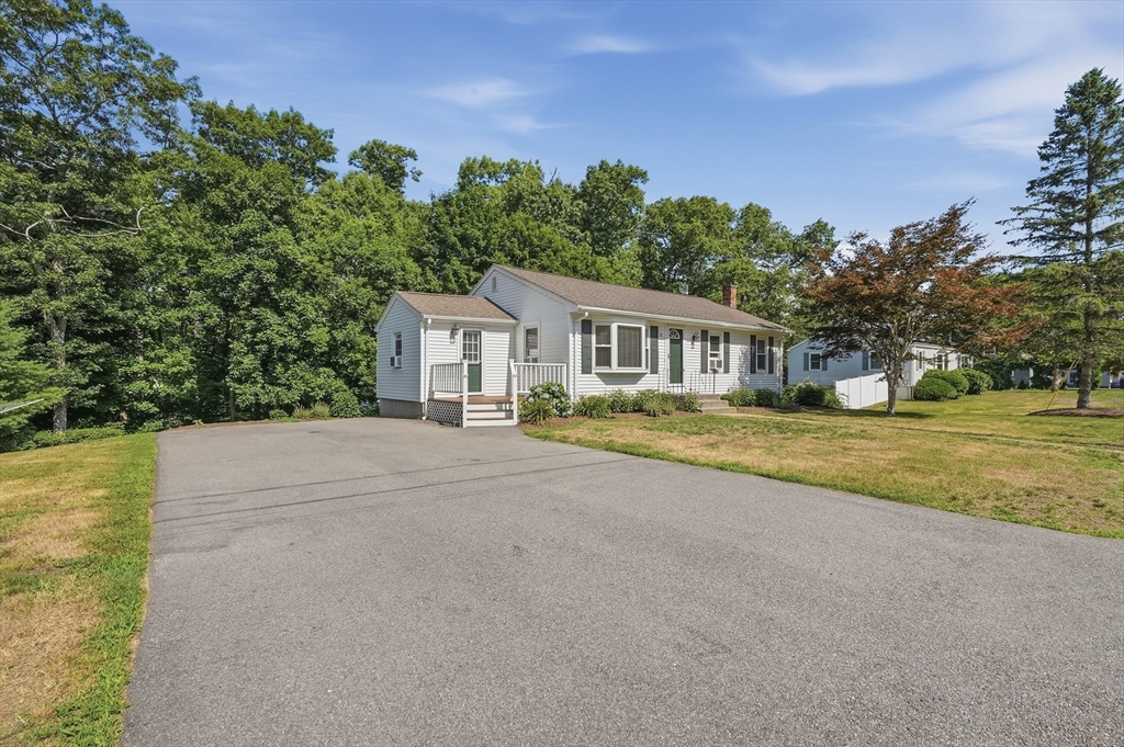 11 Fuller Road Attleboro, MA 02703 - Photo 2 of 31 Gallery Image 2