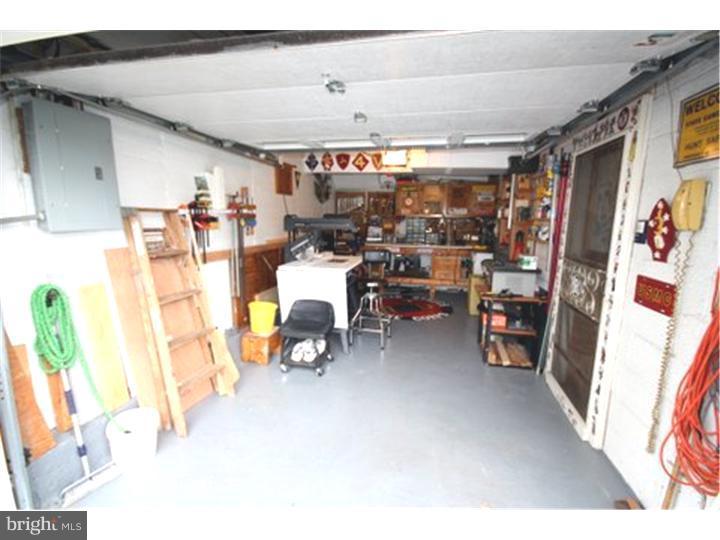 743 Clymer Lane Ridley Park, PA 19078 - Photo 14 of 20 Garage
