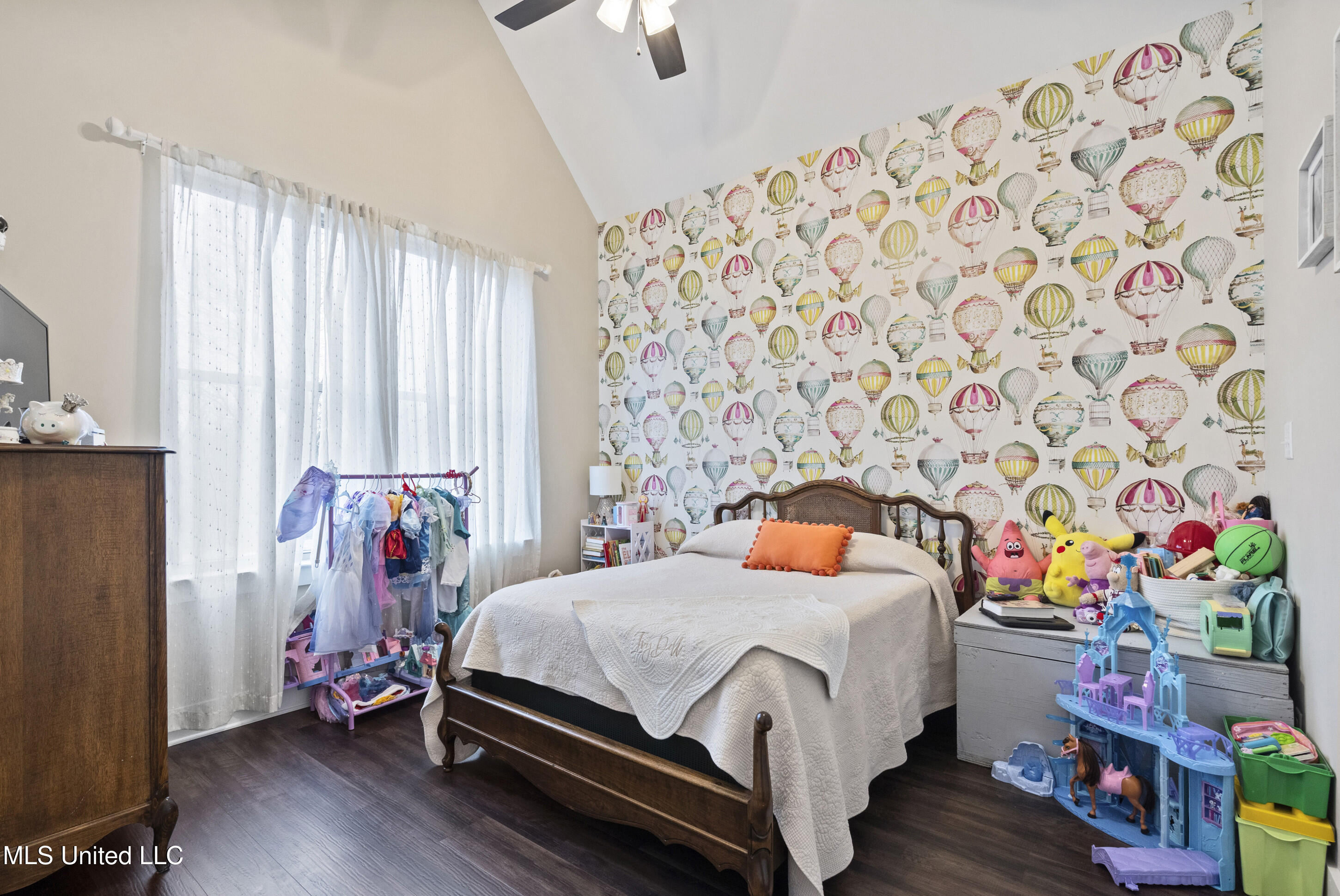 1134 Sandy Betts Road Nesbit, MS 38651 - Photo 15 of 30 Guest Room-1