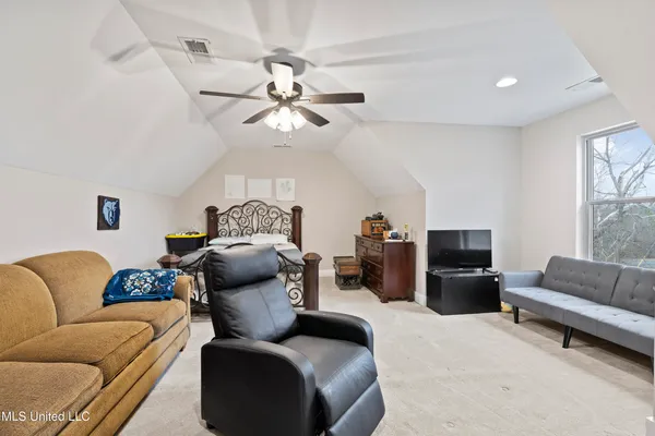 $449,900 | 1134 Sandy Betts Road, Nesbit, MS 38651