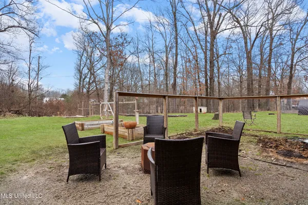 $449,900 | 1134 Sandy Betts Road, Nesbit, MS 38651