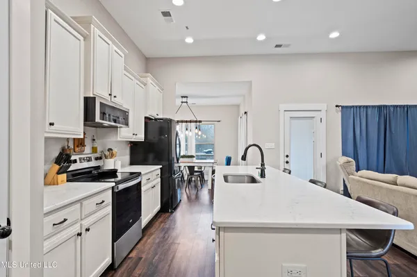 $449,900 | 1134 Sandy Betts Road, Nesbit, MS 38651