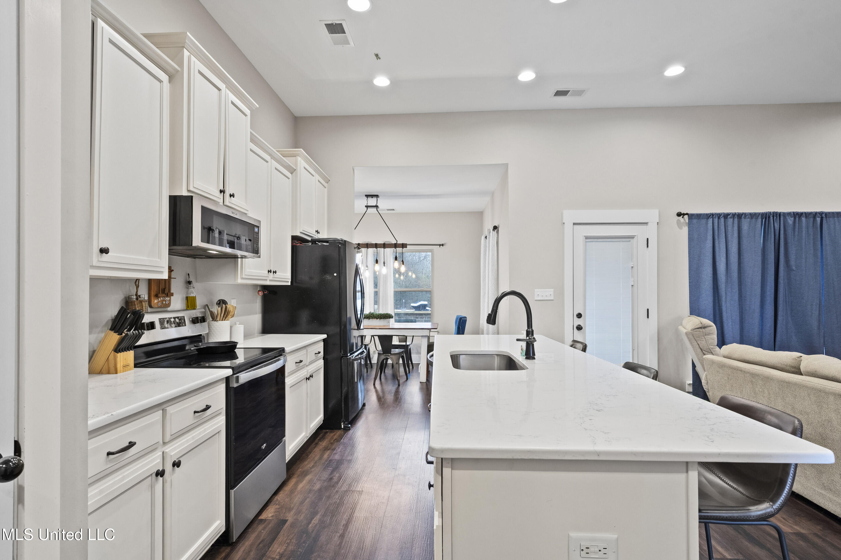 1134 Sandy Betts Road Nesbit, MS 38651 - Photo 8 of 30 Kitchen